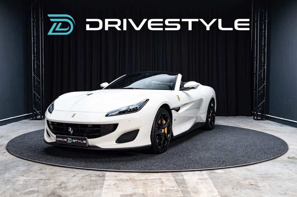 Bild des Angebotes Ferrari Portofino 3.9 T V8 DCT · 5.660 km · Carbon-Lenk