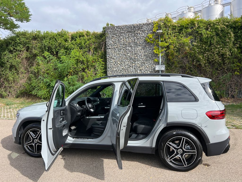 Bild des Angebotes Mercedes-Benz GLB 250/NUR 3552 km/AMG/PANO/NIGHT/AHK/4MATIC