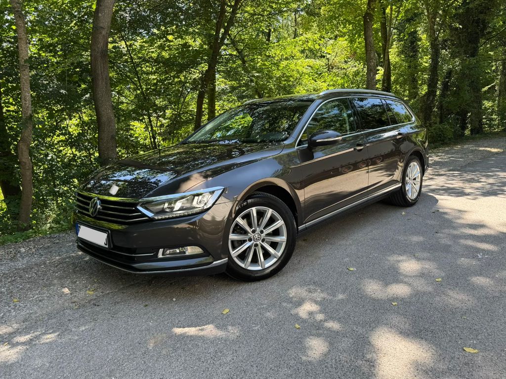 Bild des Angebotes Volkswagen Passat Variant 2.0 TDI SCR DSG Highline Vari...