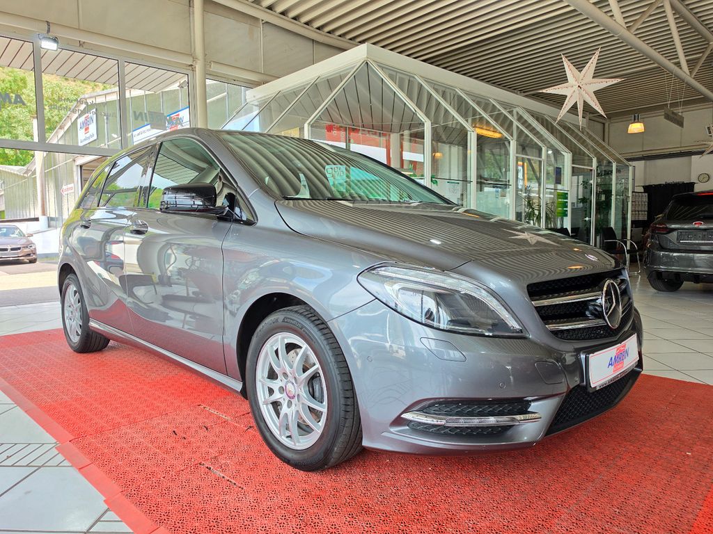 Bild des Angebotes Mercedes-Benz B 180+NIGHT+MEMORY+SPORT PAKET+BI XENON+SHZ+PDC+