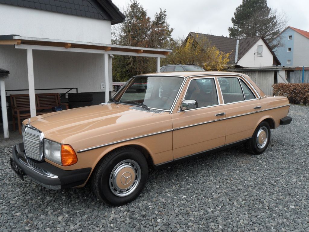Bild des Angebotes Mercedes-Benz 280E W123 Aut. 133.000 KM, H-Kennzeichen