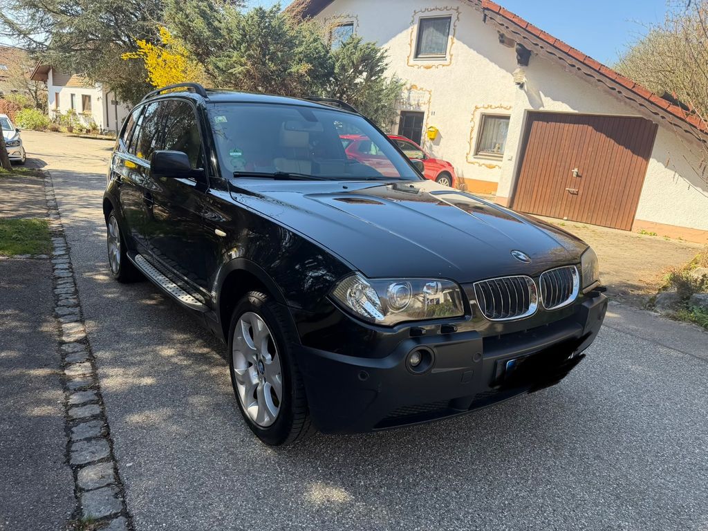 Bild des Angebotes BMW X3 2.5i/automatik/Panorama/4X4/TÜV