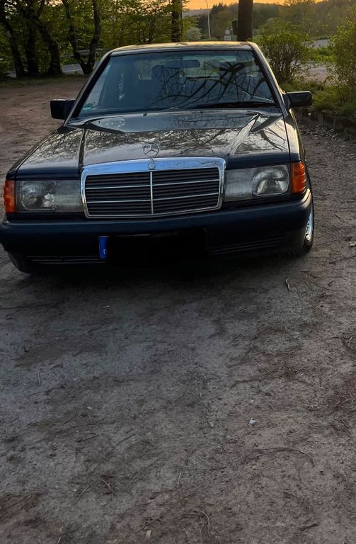 Mercedes-Benz 190 2.6