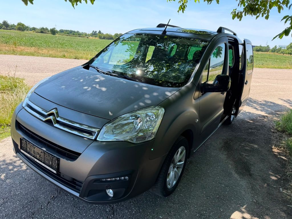 Bild des Angebotes Citroën Berlingo PureTech 110 Multispace
