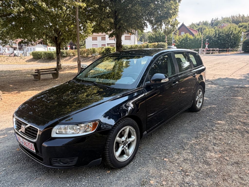 Bild des Angebotes Volvo V50 2.0D Tüv Neu AHK 99Tkm 12 Mon Gewähr