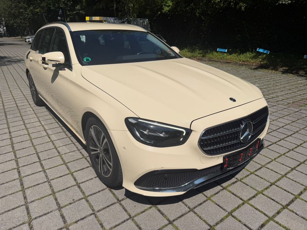 Bild des Angebotes Mercedes-Benz E 200 d T Facelift Automatik Navi Comand LED