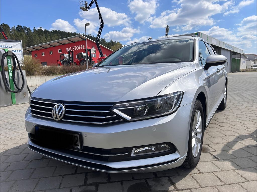 Bild des Angebotes Volkswagen Passat Variant 2.0 TDI DSG Comfortline V...