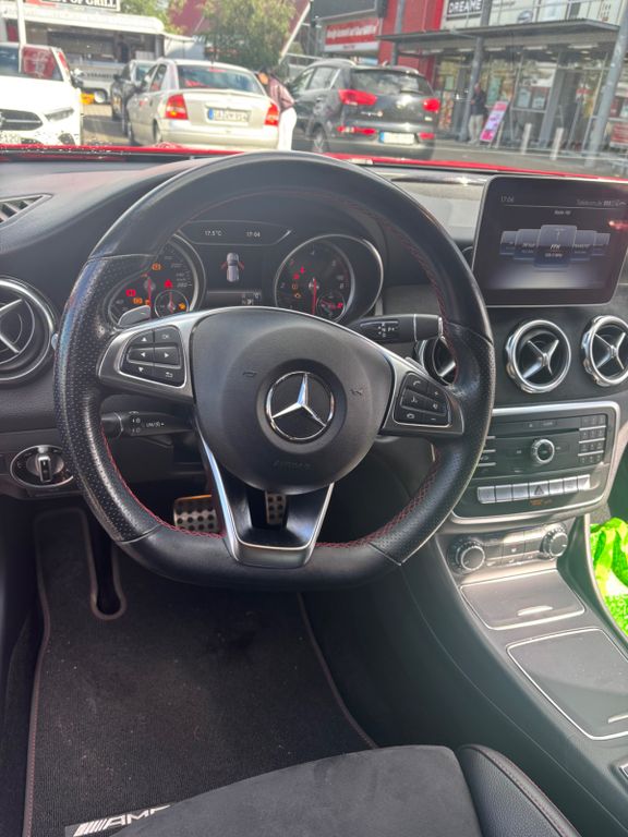 Bild des Angebotes Mercedes-Benz  GLA 220 d 4MATIC DCT -Linie AMG