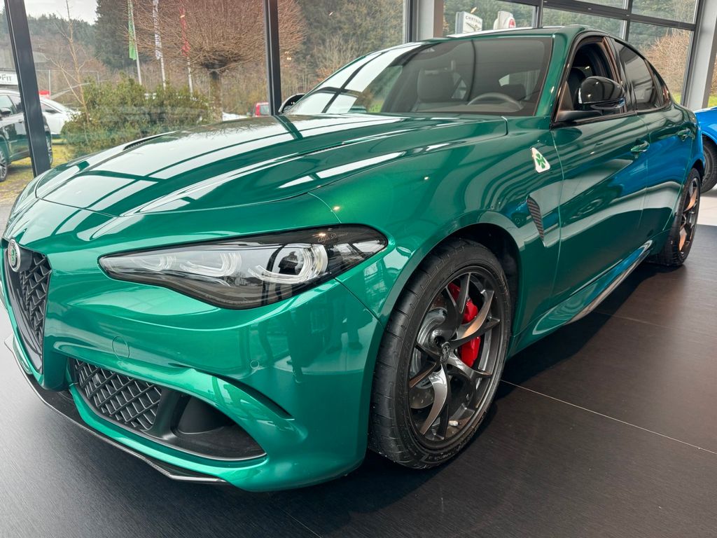 Bild des Angebotes Alfa Romeo Giulia Quadrifoglio harman/kardon KarbonPaket