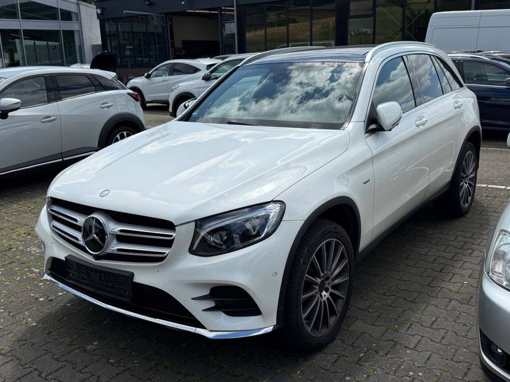 Bild des Angebotes Mercedes-Benz GLC 250 d 4Matic AMG Paket Edition 1/ DESIGNO