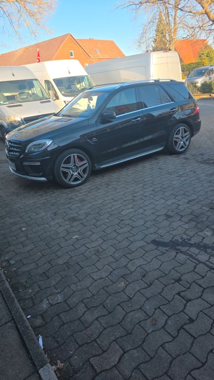 Bild des Angebotes Mercedes-Benz ML 63 AMG ML 63 4MATIC Standard
