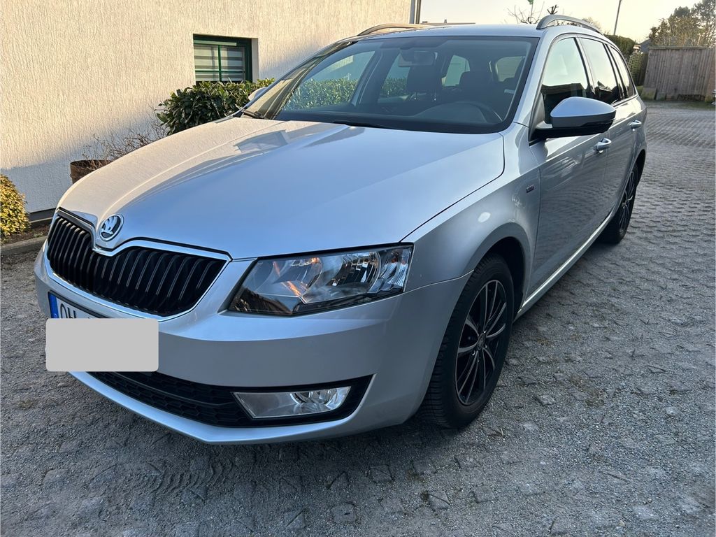 Bild des Angebotes Skoda Octavia Combi 1.4 TSI DSG Joy Standheizung Navi