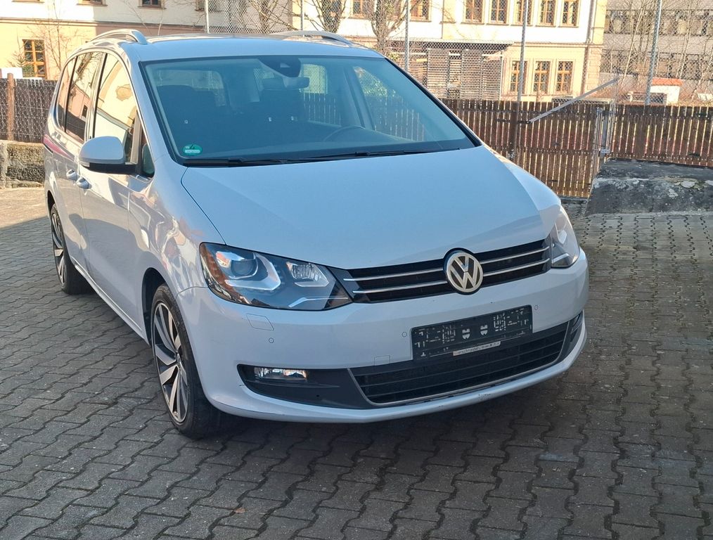 Bild des Angebotes Volkswagen Sharan 2.0 TDI DSG BMT SOUND Behindertenfahrzeug