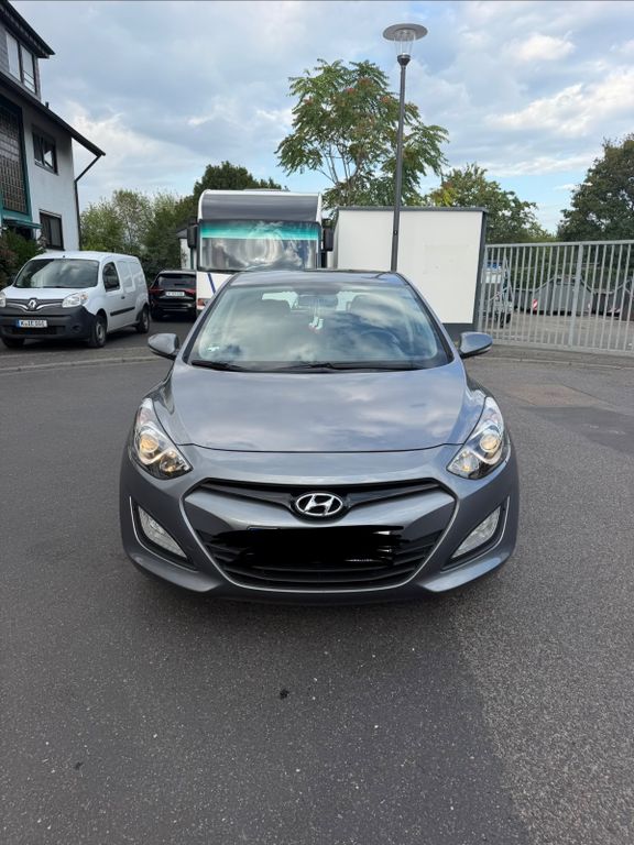 Bild des Angebotes Hyundai i30 1.4 Benziner/3.HD/KLIMA/PDC/Rückfahrkamera