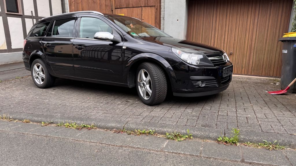 Bild des Angebotes Opel Astra Caravan 1.6 IDS Sportfahrwerk