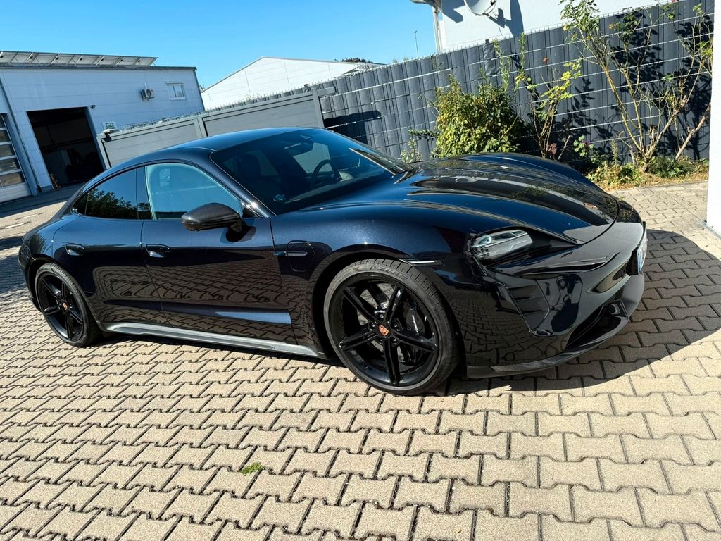 Bild des Angebotes Porsche Turbo S*MWST AUSWEISBAR*PCCB*21"*BURMESTER 3D*PA