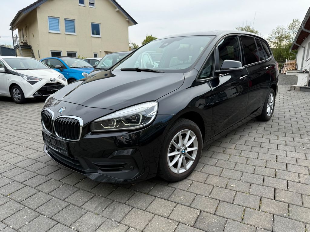 BMW 216d Gran Tourer NAVI PANO SP SITZE M LENKRAD LE