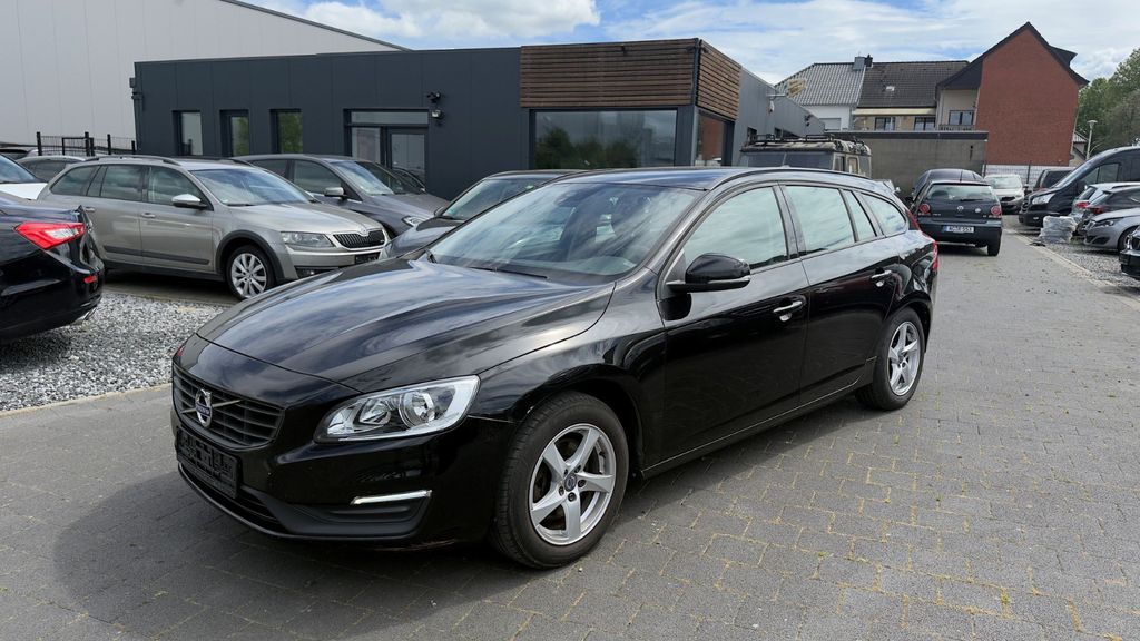 Bild des Angebotes Volvo V60 Kombi Kinetic EURO-6