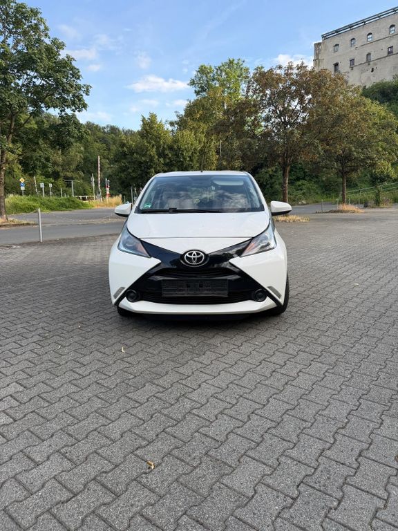 Bild des Angebotes Toyota Aygo (X) 1,0-l-VVT-i x-play x-play