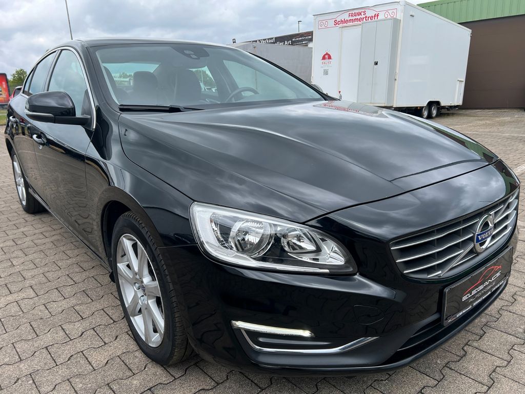 Bild des Angebotes Volvo S60 D2 NAVI LEDER TEMPOMAT LED