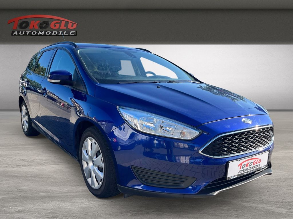 Bild des Angebotes Ford Focus Turnier Ambientebeleuchtung Notbremsass. T