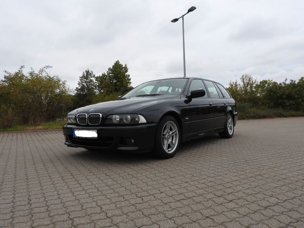 BMW 540i A Touring -