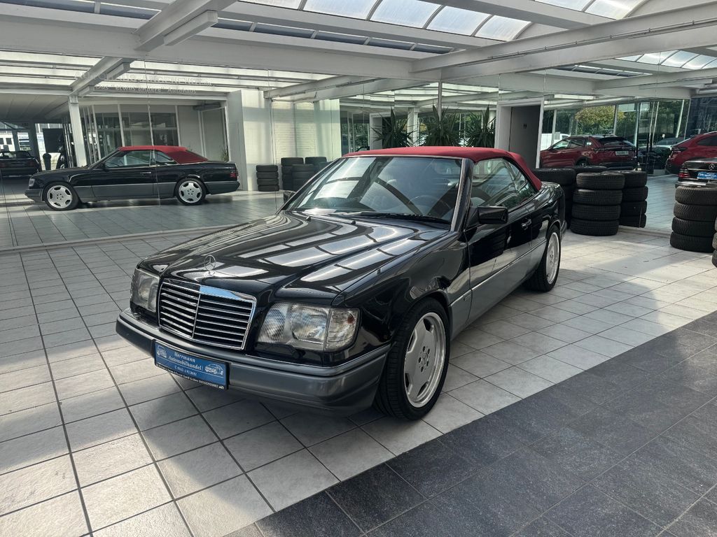 Bild des Angebotes Mercedes-Benz 320CE Cabrio 040 schwarz