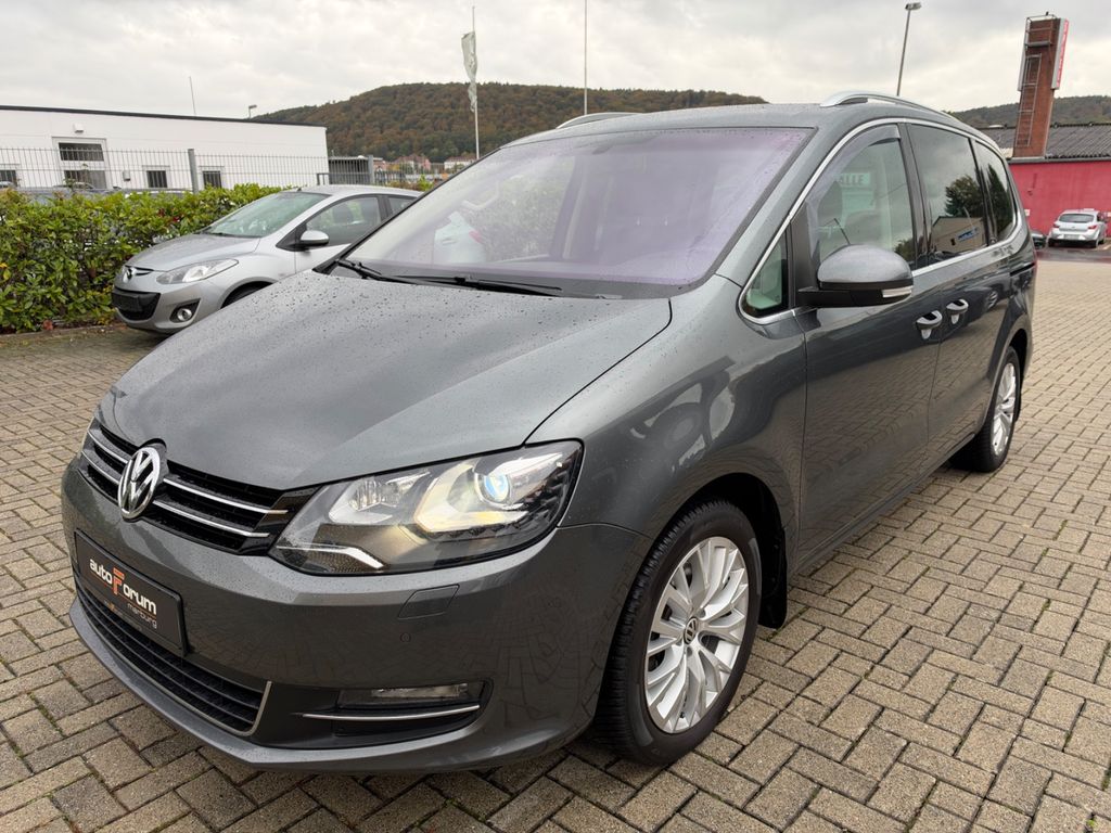 Bild des Angebotes Volkswagen Sharan Highline 2.0 TDI.6Sitzer.Leder.Xenon.AHK.