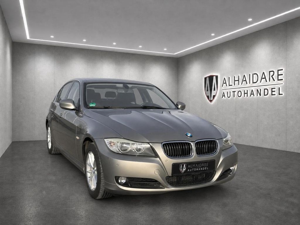 Bild des Angebotes BMW 325 *SHZ*Lederlenkrad*Einparkhilfe*ABS*ESP*