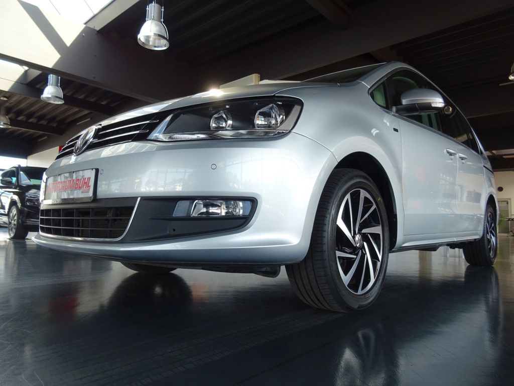Bild des Angebotes Volkswagen Sharan TDI JOIN /Klima 3-Zonen/Navi/PDC/7-Sitzer