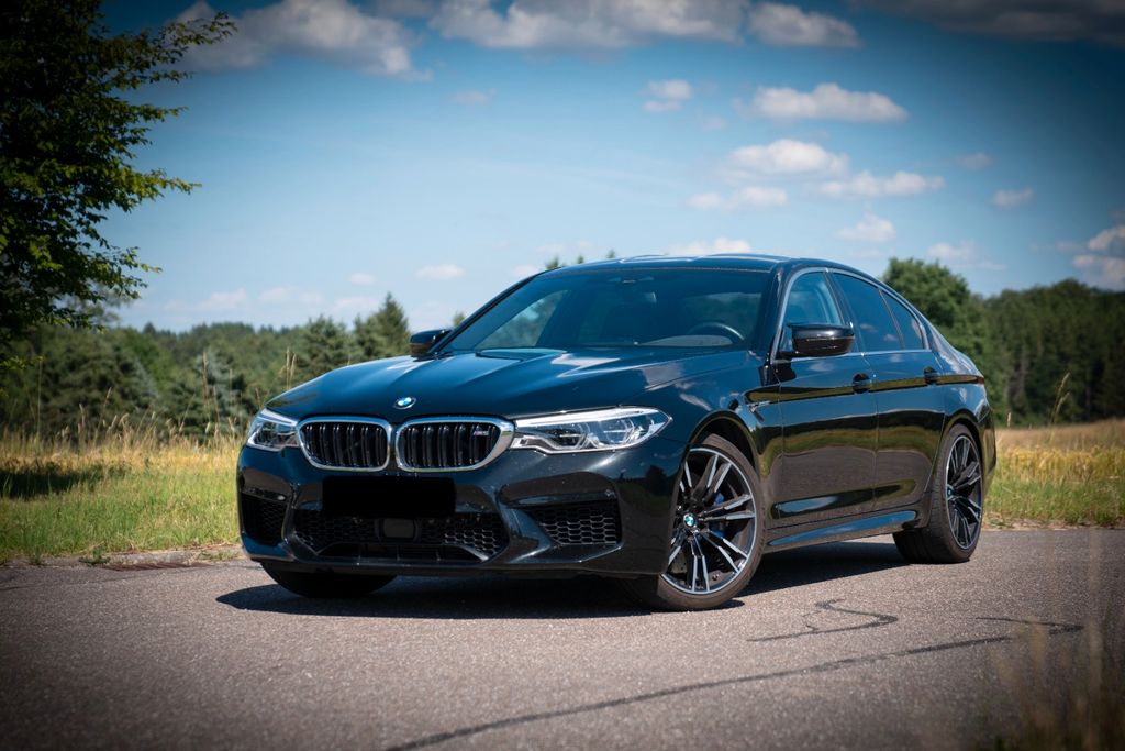 Bild des Angebotes BMW M5 F90, wenig KM, Vollausgestattet, Scheckheft