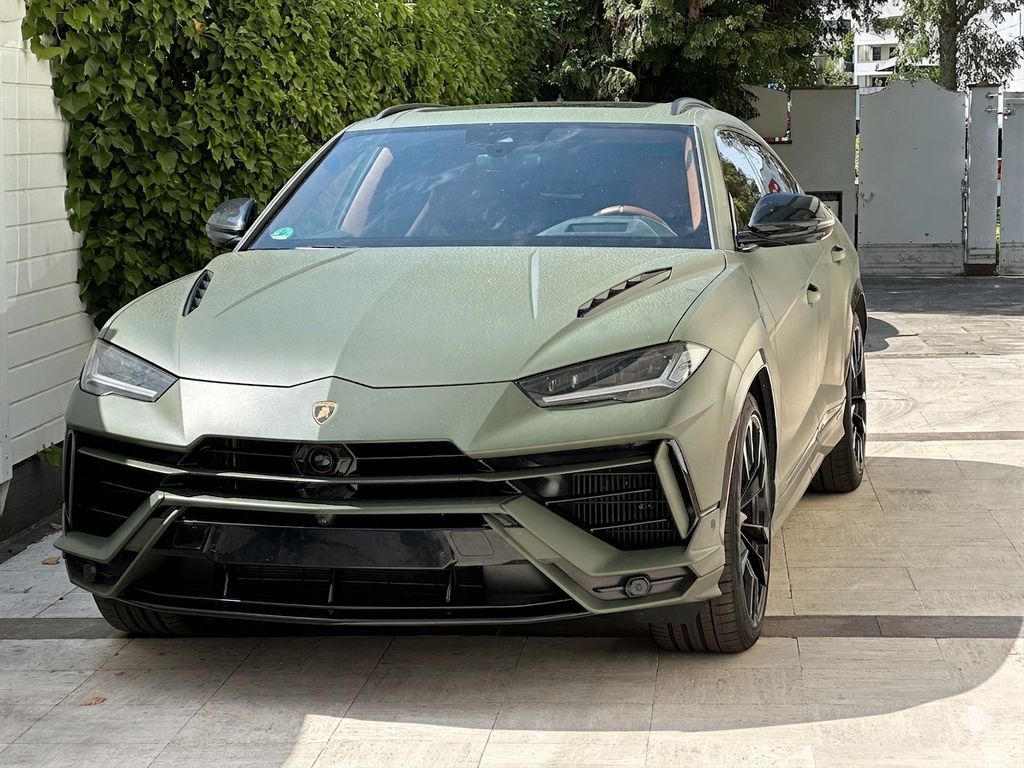 Bild des Angebotes Lamborghini URUS S  666 PS · AKRAPOVIC · EZ 03/2023 ·
