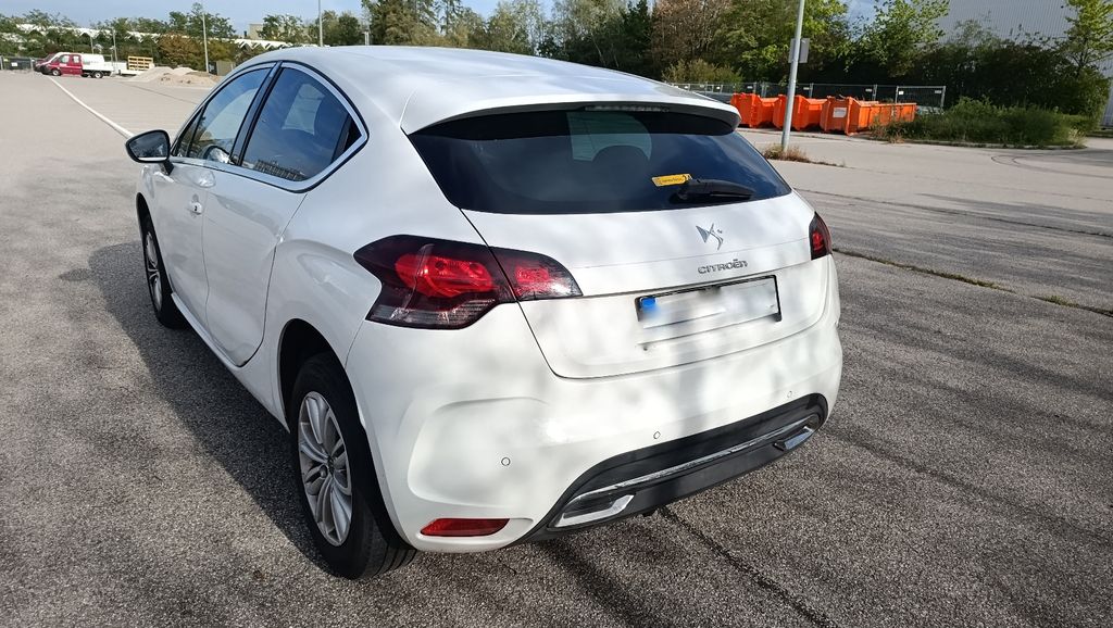 Bild des Angebotes Citroën DS4 HDi 110 Chic Chic