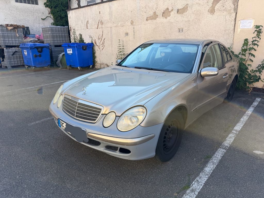 Bild des Angebotes Mercedes-Benz E 240 CLASSIC Classic