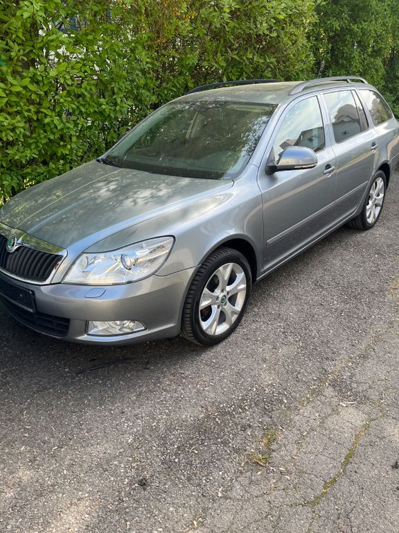 Skoda Octavia 1.8 TSI Ambition Combi Ambition