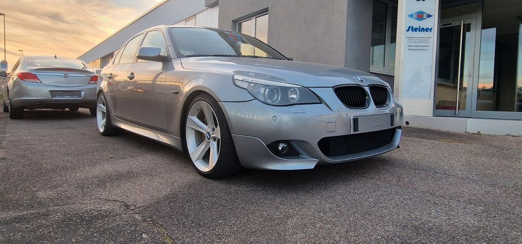 Bild des Angebotes BMW 545i E60 M-PAKET*19ZOLL*VOLL*Belüft.Einzelstück*