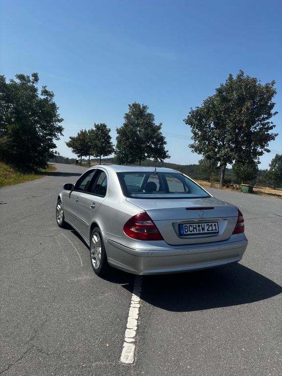 Bild des Angebotes Mercedes-Benz E 500 4MATIC AVANTGARDE Avantgarde