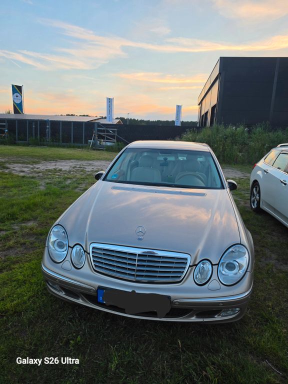 Bild des Angebotes Mercedes-Benz W211 E200