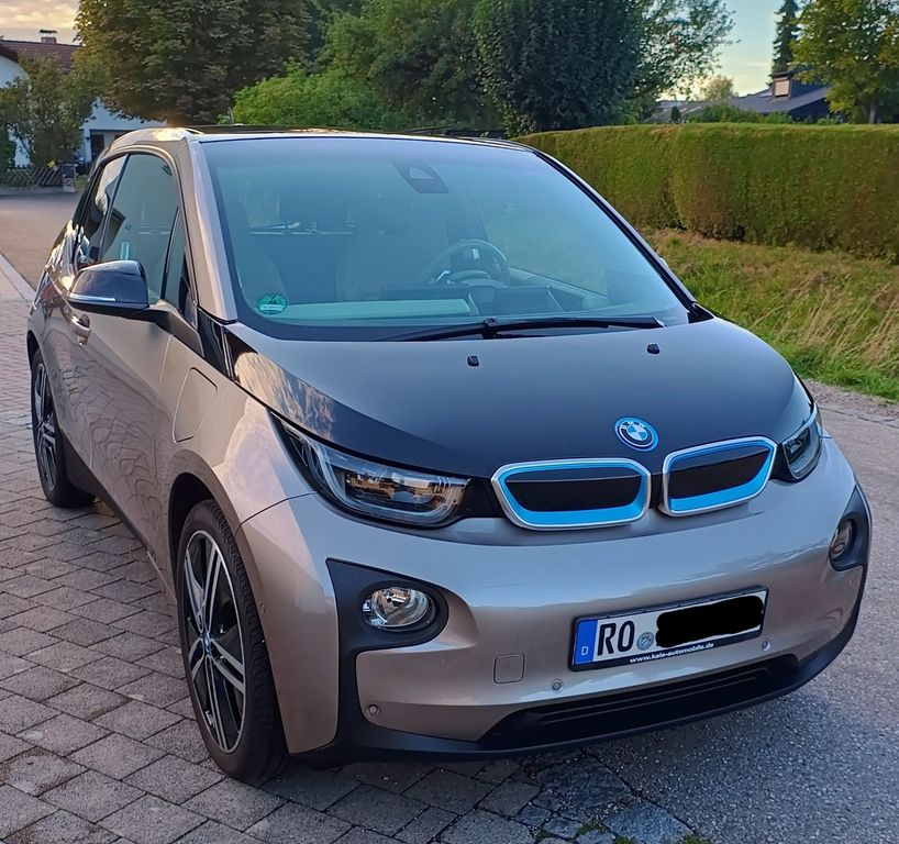 Bild des Angebotes BMW i3 (60 Ah) REX*PANO*SHZ*NAV*PDC*RFK*8-fach ALU