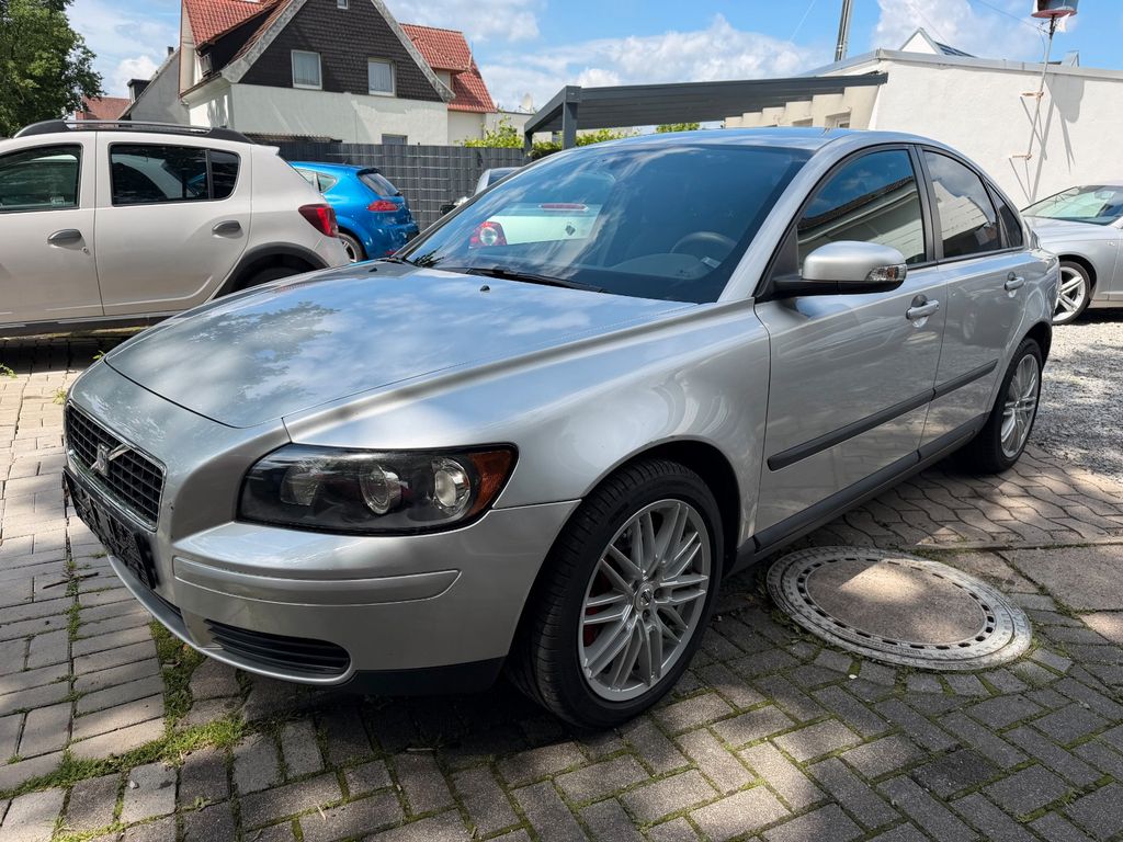 Bild des Angebotes Volvo S40 Lim. D5,Automatik,AHK,Alu,Servo,TÜV02/2027