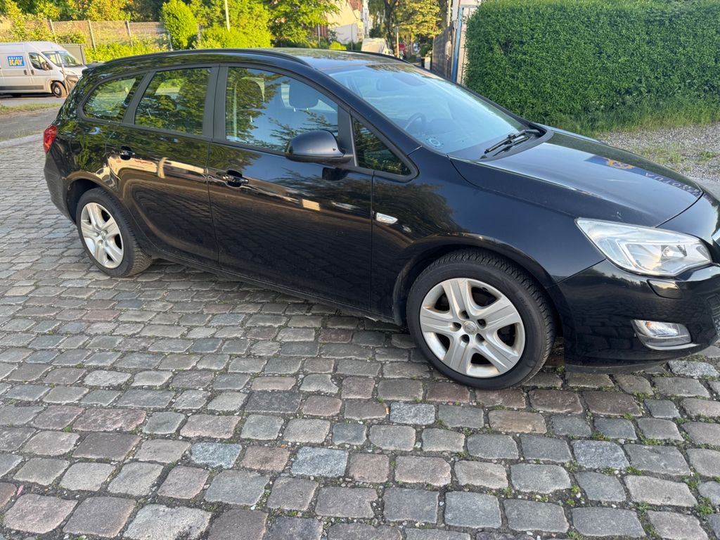 Bild des Angebotes Opel Astra J Sports Tourer Edition