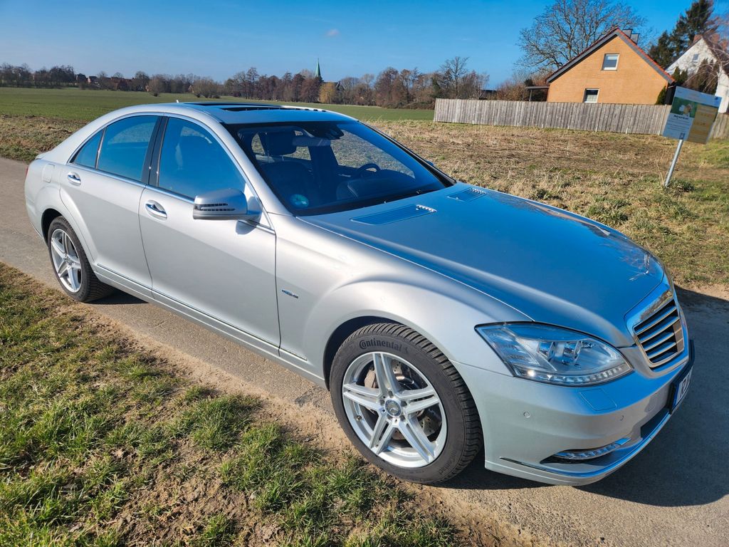 Bild des Angebotes Mercedes-Benz S 500 4MATIC BlueEFFICIENCY Top Zustand