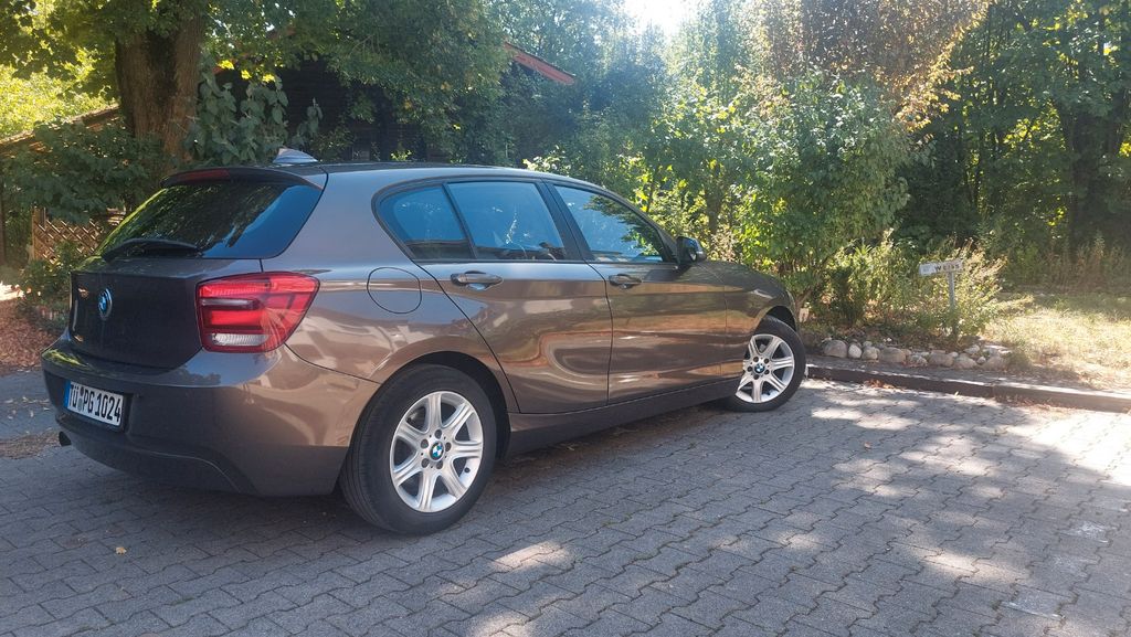 Bild des Angebotes BMW 114i - Benziner, Unfallfrei, TÜV bis 03/202