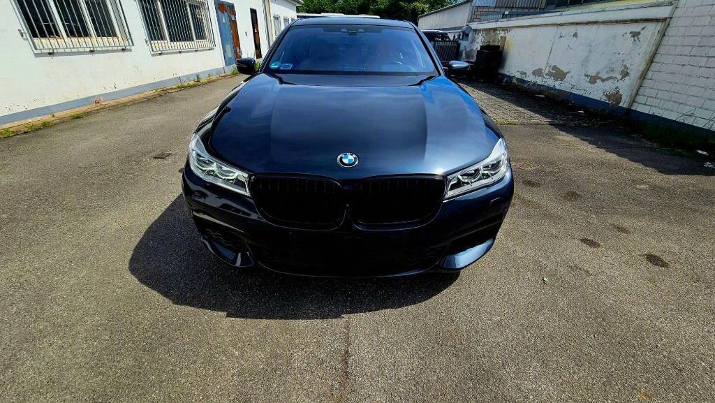 Bild des Angebotes BMW 750Li xDrive, M-Sport, B&W, Carbon Core