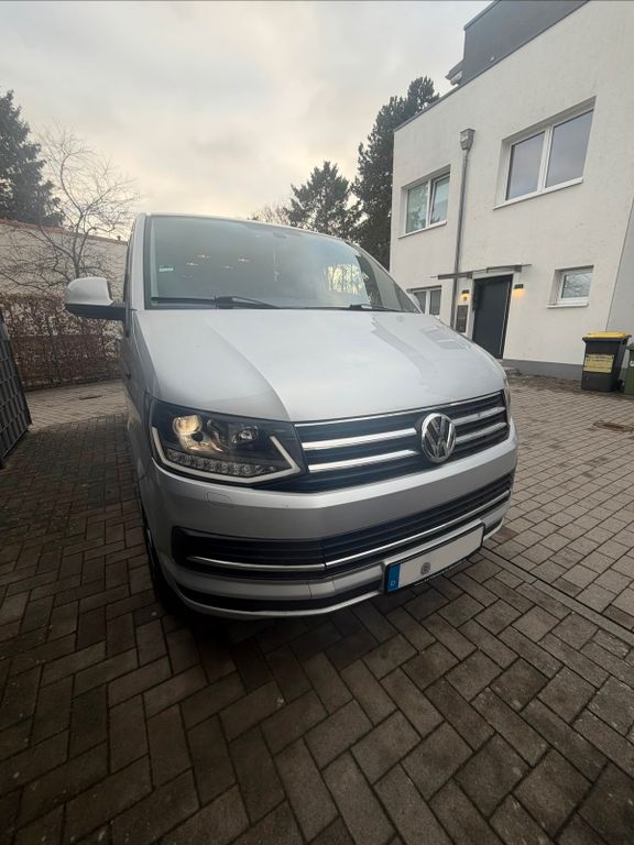Bild des Angebotes Volkswagen VW T5 Caravelle 2.0 TDI Kombi  Lang (T6 Front)