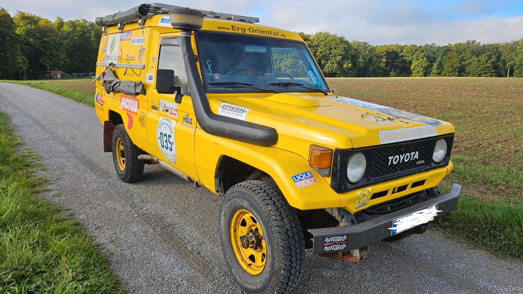 Toyota Die Legende: Toyota Landcuiser J7 (BJ75), Unikat