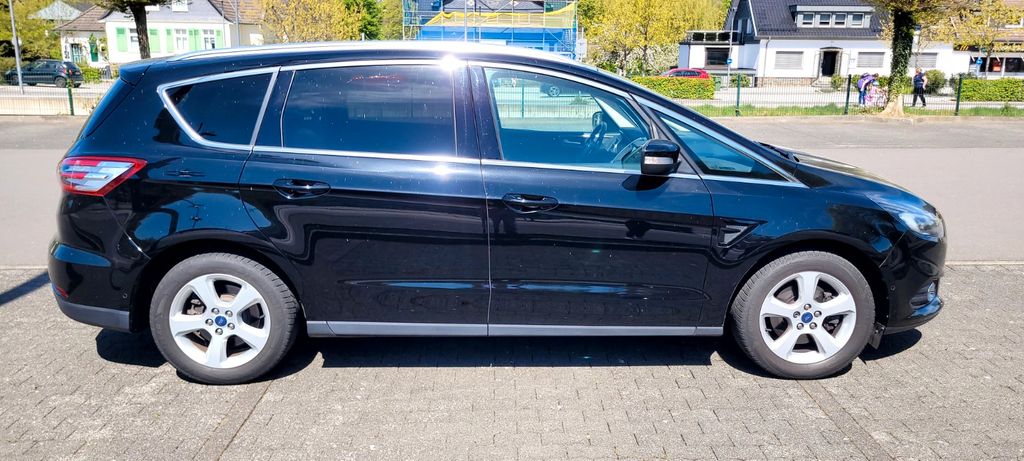 Bild des Angebotes Ford S-Max 1,5 EcoBoost Titanium Titanium