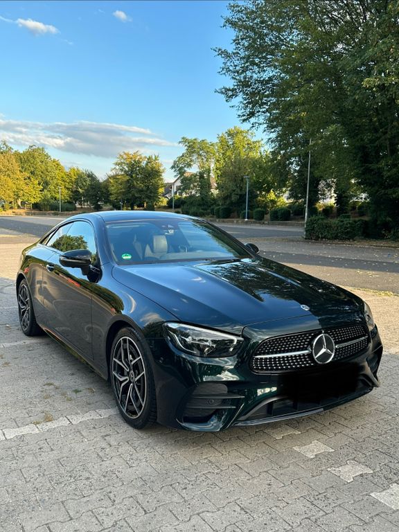 Bild des Angebotes Mercedes-Benz E 220 d Coupé Night Edition AMG line