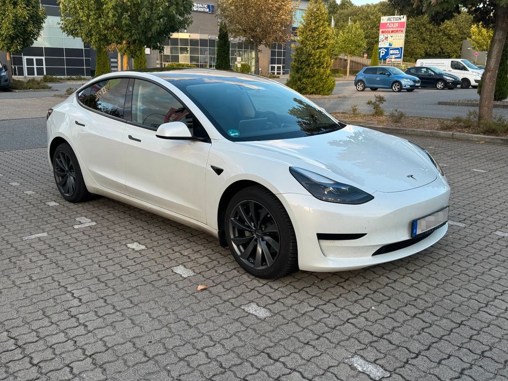 Bild des Angebotes Tesla Model 3 RWD mit AMD RYZEN / 1. Hand