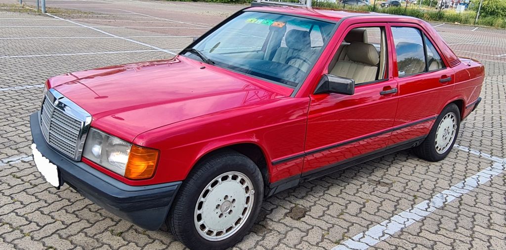 Mercedes-Benz 190